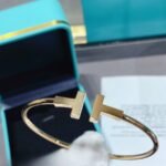 Tiffany and Co TIFFANY T Wire Bracelet - Image 2