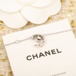 CHANEL COCO necklace Quilted motif - Image 3