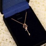Tiffany and Co TIFFANY Knot Small Key Pendant - Image 5
