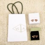 Van Cleef and Arpels Frivole earrings 3 flowers mini model - Image 5