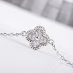Van Cleef and Arpels Sweet Alhambra bracelet 1 motif - Image 3