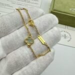 Van Cleef and Arpels Sweet Alhambra bracelet 1 motif - Image 3
