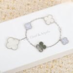 Van Cleef and Arpels Magic Alhambra bracelet 5 motifs - Image 5