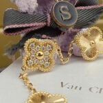 Van Cleef and Arpels Vintage Alhambra bracelet 5 motifs - Image 4