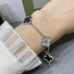 Van Cleef and Arpels Vintage Alhambra bracelet 5 motifs - Image 7
