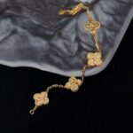 Van Cleef and Arpels Vintage Alhambra bracelet 5 motifs - Image 7