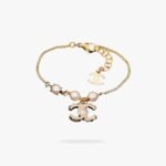 CHANEL CC Pearl bracelet