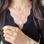 Van Cleef and Arpels Magic Alhambra necklace 6 motifs - Image 3