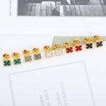 Van Cleef and Arpels Sweet Alhambra earstuds - Image 4