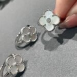 Van Cleef and Arpels Vintage Alhambra ring - Image 3