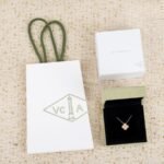 Van Cleef and Arpels Vintage Alhambra pendant - Image 5