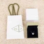 Van Cleef and Arpels Two Butterfly pendant - Image 6