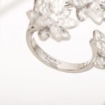 Van Cleef and Arpels Lotus Between the Finger ring 4 flowers - Image 3