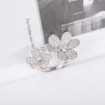 Van Cleef and Arpels Frivole Between the Finger ring - Image 2