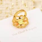 Van Cleef and Arpels Pâquerette ring - Image 4
