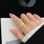 Van Cleef and Arpels Perlée signature ring - Image 3