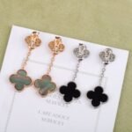 Van Cleef and Arpels Magic Alhambra earrings 2 motifs - Image 5
