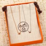 HERMES Hermès Clou d’H pendant small model - Image 5