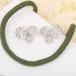 Van Cleef and Arpels Lotus earrings 3 flowers - Image 2