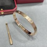 CARTIER LOVE bracelet classic model brushed 4 diamonds - Image 2