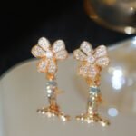 Van Cleef and Arpels Frivole earrings small model - Image 4