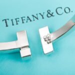 Tiffany and Co TIFFANY T T1 Wide Diamond Hinged Bangle - Image 3