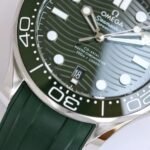 Omega Seamaster Diver 300M 42mm Steel On Rubber Strap Green Dial - Image 5