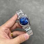 Rolex Daydate 36 mm President Fluted Bezel Blue ombre Dial 128239 - Image 4