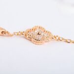 Van Cleef and Arpels Sweet Alhambra bracelet 6 motifs - Image 4