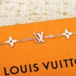 LOUIS VUITTON Idylle Blossom Multi-Motif Bracelet - Image 4