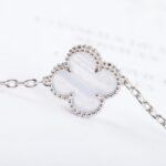 Van Cleef and Arpels Magic Alhambra necklace 6 motifs - Image 6