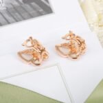 Van Cleef and Arpels Two Butterfly earrings - Image 6