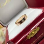 CARTIER LOVE ring small model 1 diamond - Image 3