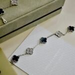 Van Cleef and Arpels Vintage Alhambra bracelet 5 motifs - Image 4