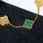 Van Cleef and Arpels Vintage Alhambra bracelet 5 motifs - Image 5