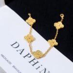 Van Cleef and Arpels Vintage Alhambra bracelet 5 motifs - Image 3