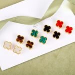 Van Cleef and Arpels Vintage Alhambra earrings - Image 6
