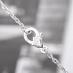Van Cleef and Arpels Vintage Alhambra pendant - Image 4