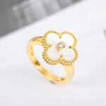 Van Cleef and Arpels Vintage Alhambra ring - Image 2
