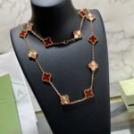 Van Cleef and Arpels Vintage Alhambra long necklace 20 motifs - Image 7