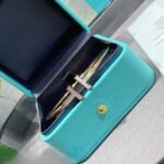 Tiffany and Co TIFFANY T Wire Bracelet - Image 7