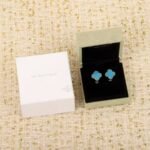 Van Cleef and Arpels Vintage Alhambra earrings - Image 6