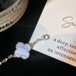 Van Cleef and Arpels Vintage Alhambra bracelet 5 motifs - Image 5