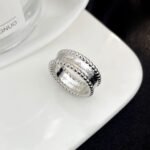 Van Cleef and Arpels Perlée signature ring - Image 4