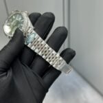 Rolex Datejust 41 mm Jubilee Fluted Bezel Mint green Dial 126334 - Image 8