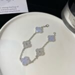 Van Cleef and Arpels Vintage Alhambra bracelet 5 motifs