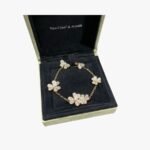 Van Cleef and Arpels Frivole bracelet 5 flowers