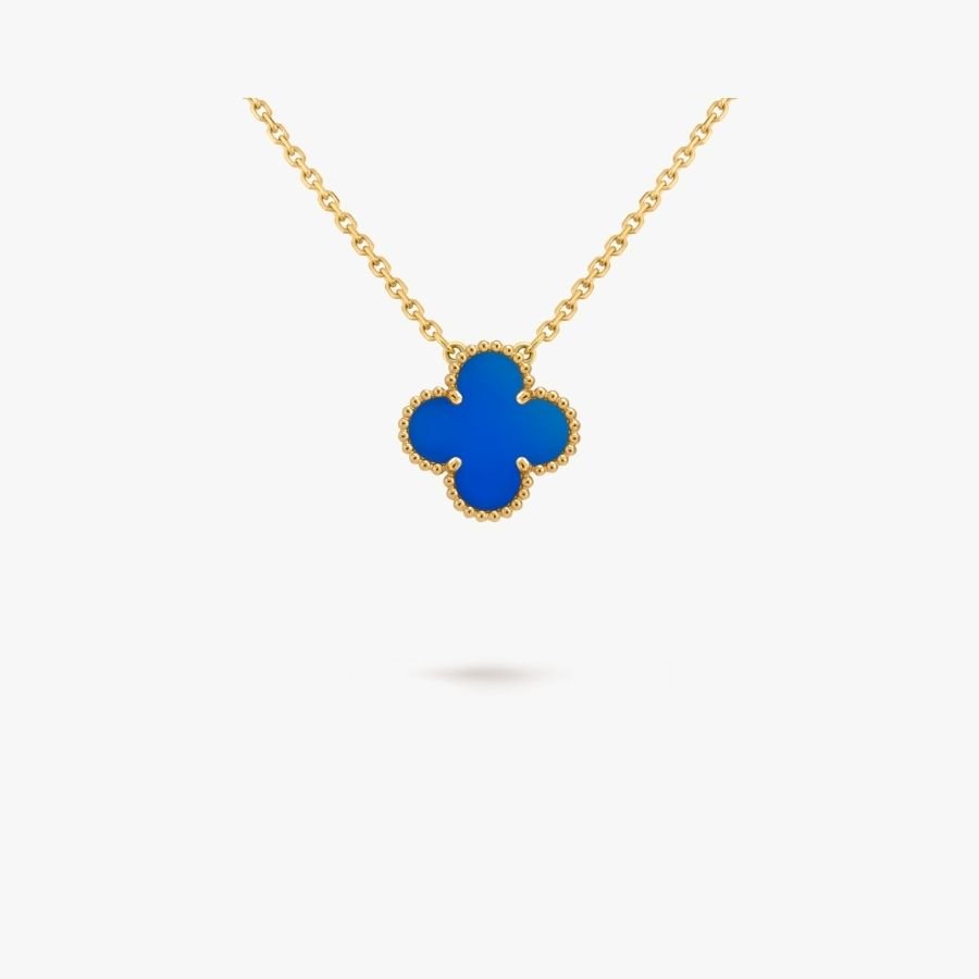 CEL-N-VCA-040.jpg Van Cleef and Arpels Vintage Alhambra pendant - Image 1