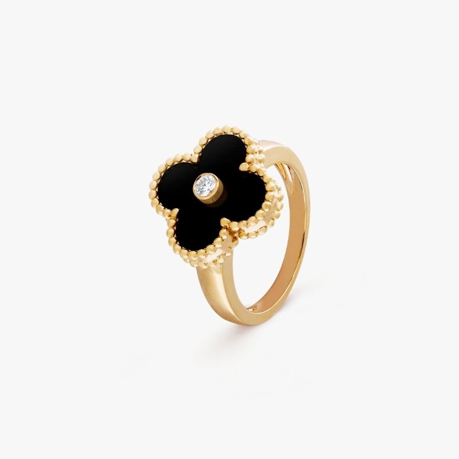 CEL-R-VCA-002.jpg Van Cleef and Arpels Vintage Alhambra ring - Image 1