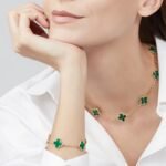 Van Cleef and Arpels Vintage Alhambra necklace 10 motifs - Image 2